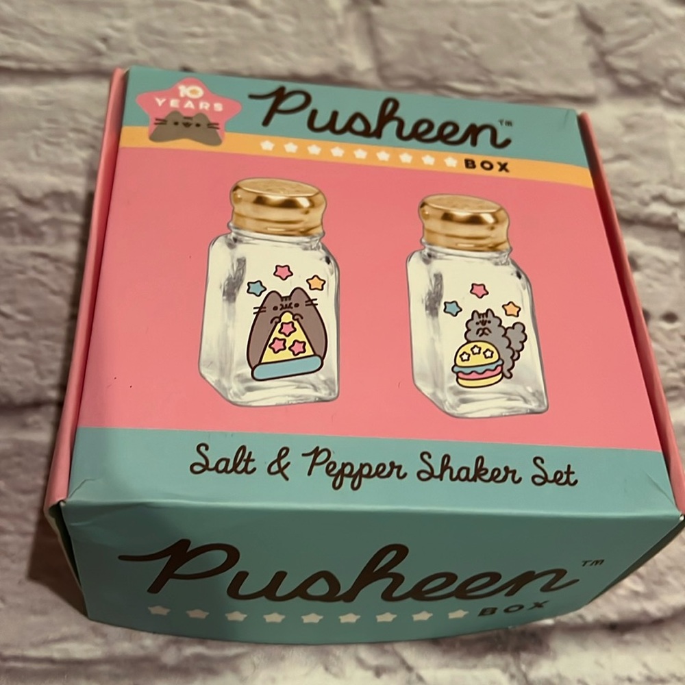 Pusheen salt & pepper shaker set box exclusive 2020